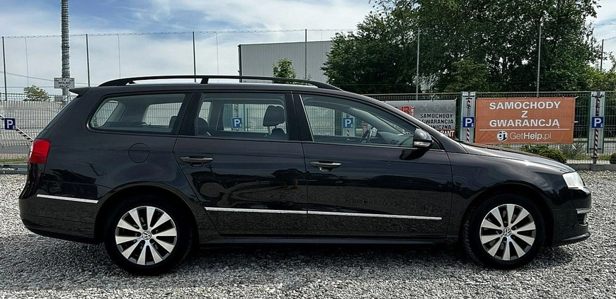 Volkswagen Passat cena 18900 przebieg: 274000, rok produkcji 2010 z Andrychów małe 172